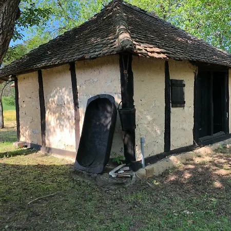 Pivnice Radosavljevic - Ljubina Pivnica 3*